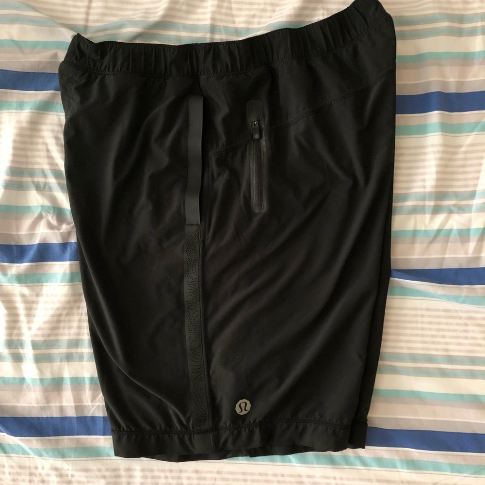 Lululemon 9” shorts